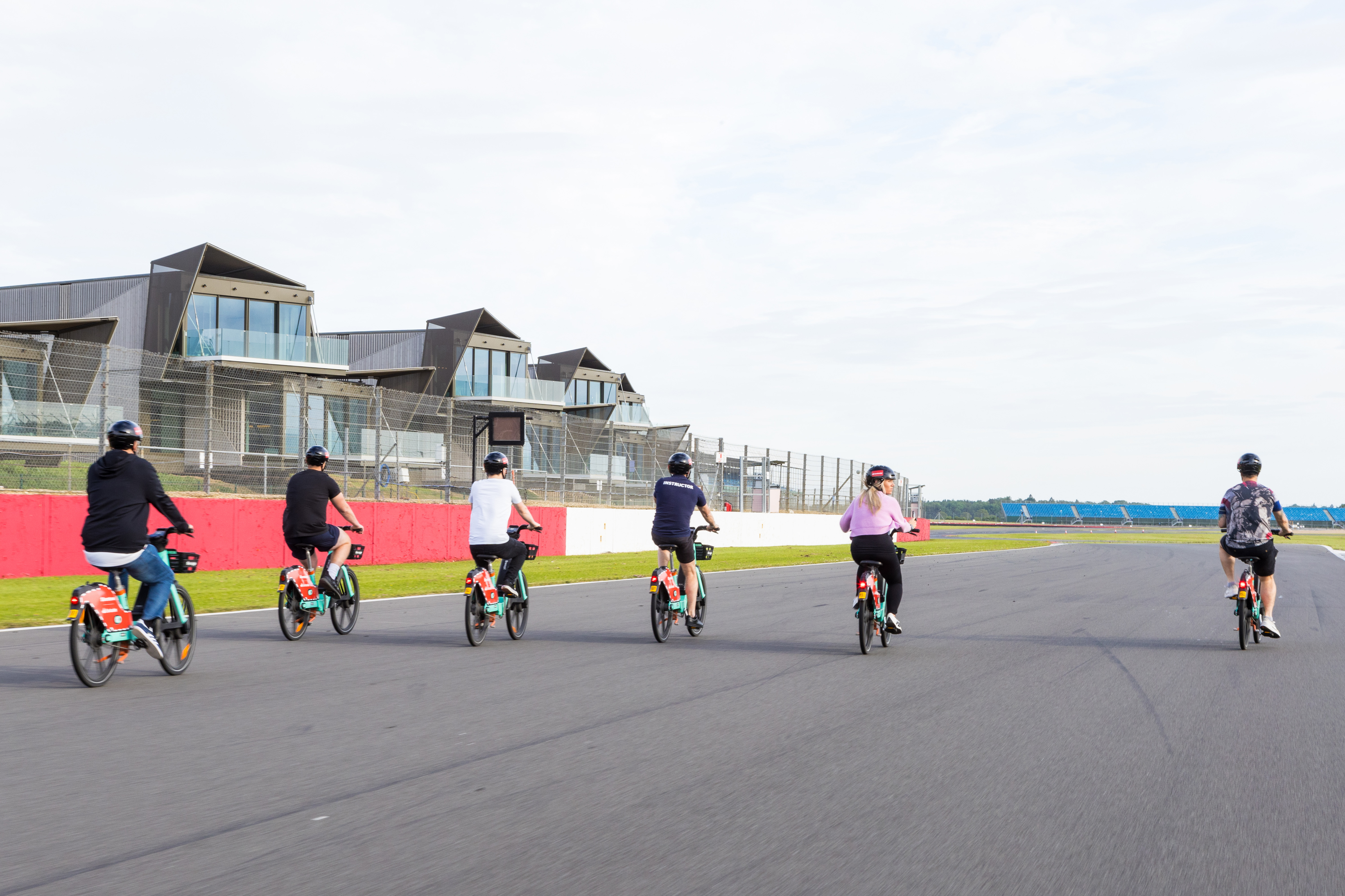 TOUR DE SILVERSTONE