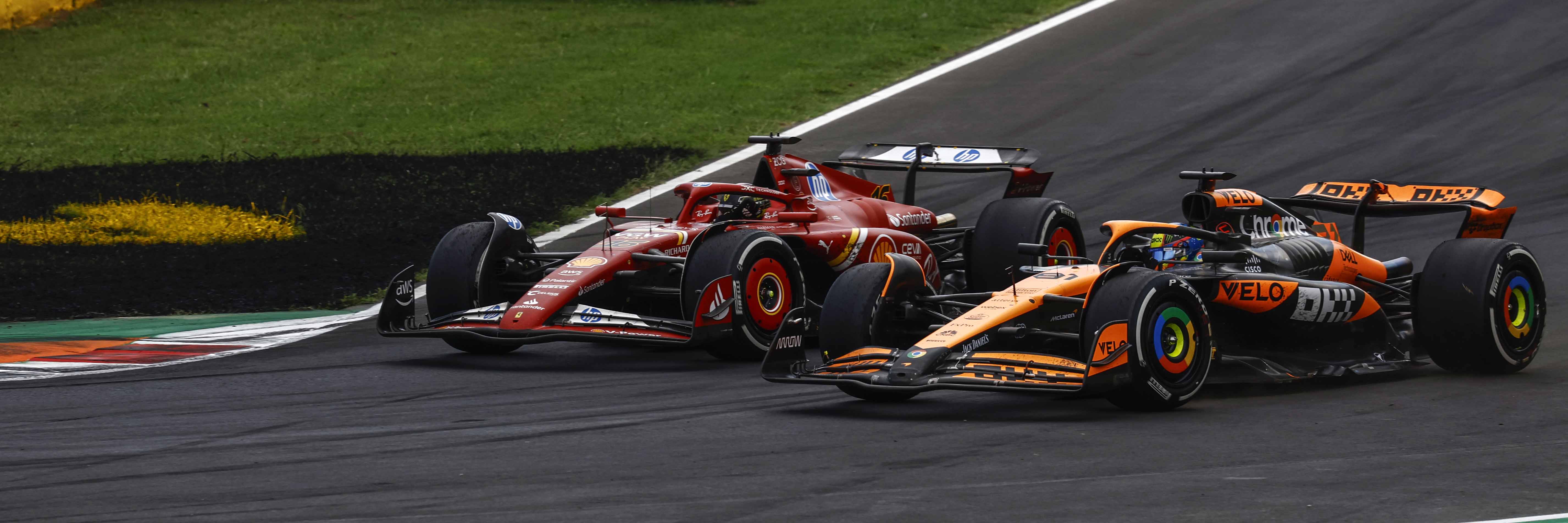 Carlos Sainz overtakes Oscar Piastri at Monza