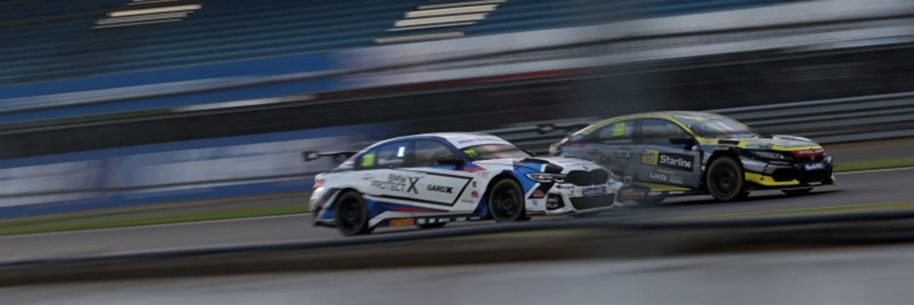 BMW and Honda go head to head at BTCC Silverstone