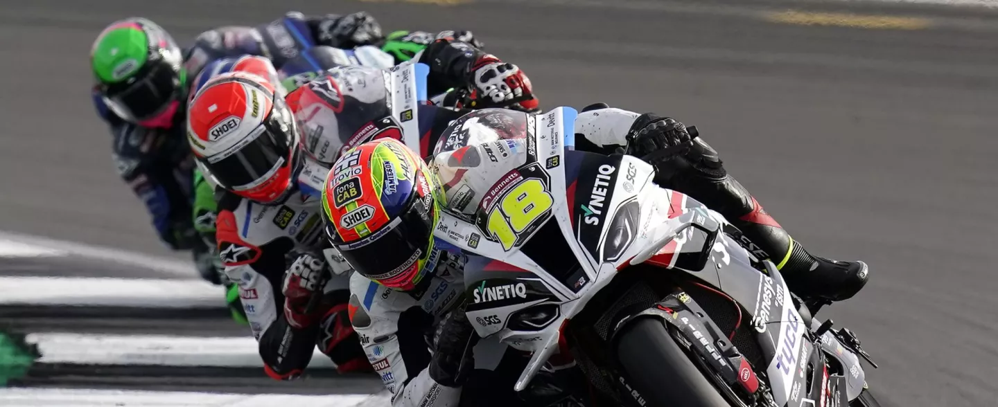 British Superbikes Corner overtake 